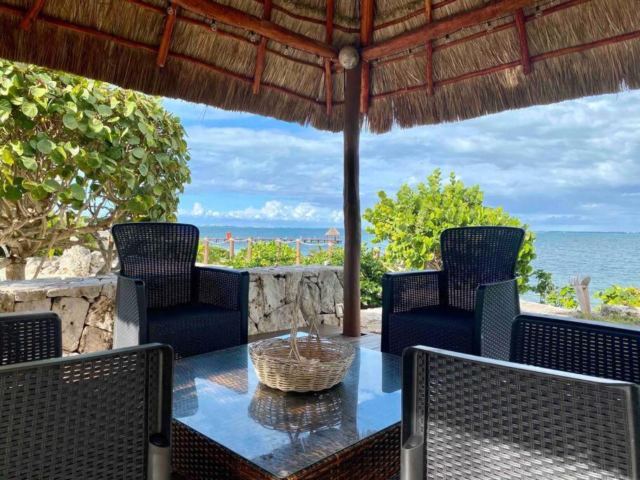 El Meco Beachfront & Private Pool Villa By Casa Paraiso Cancun Exterior photo