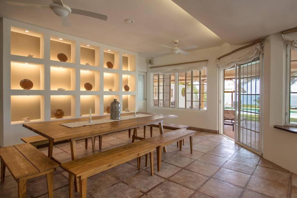El Meco Beachfront & Private Pool Villa By Casa Paraiso Cancun Exterior photo