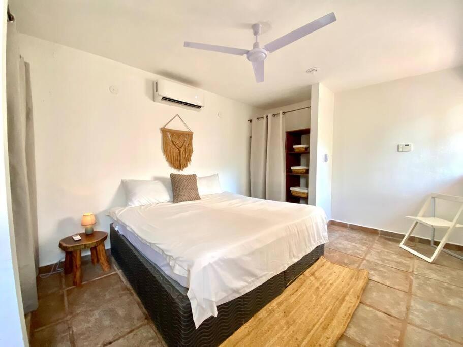 El Meco Beachfront & Private Pool Villa By Casa Paraiso Cancun Exterior photo