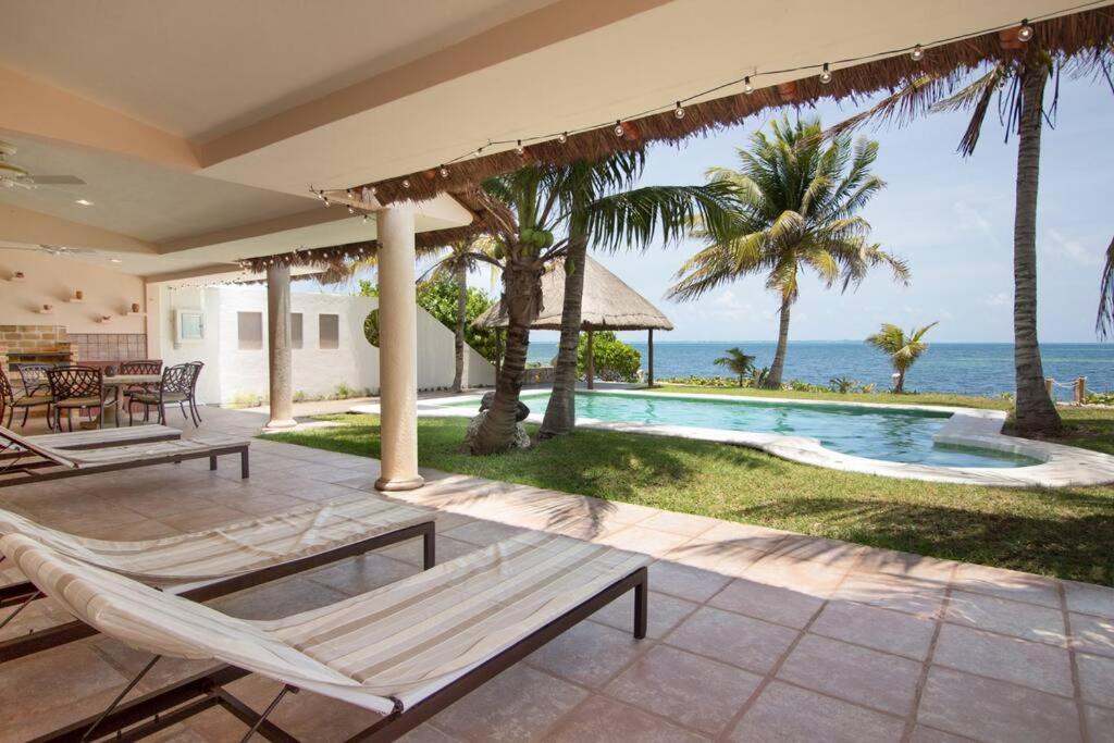 El Meco Beachfront & Private Pool Villa By Casa Paraiso Cancun Exterior photo