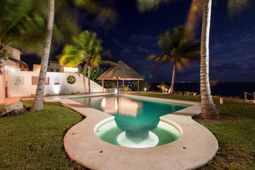 El Meco Beachfront & Private Pool Villa By Casa Paraiso Cancun Exterior photo